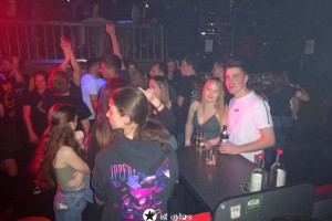 blau in den sommer 28 20230514