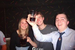 blau in den sommer 43 20230514