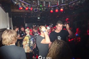 blau in den sommer 56 20230514