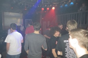 bus stop 27 20150208