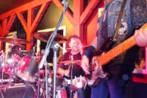 outtake and wired up live 25 20221002