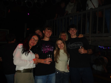 We are Family am 24.10.2026